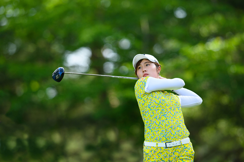 LibWorkがスポンサー契約を締結している女子プロゴルファー 大里 桃子選手がツアー初優勝